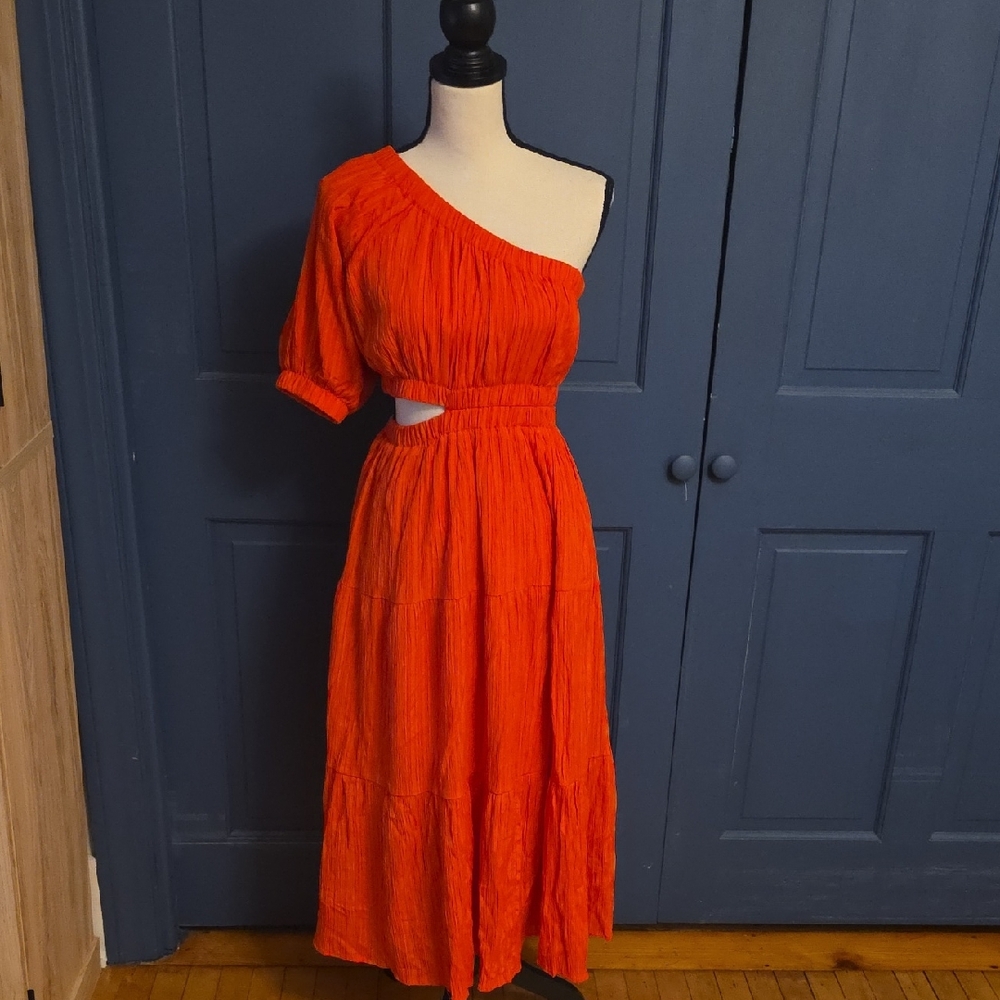 NWOT THML One-Shoulder Red Tiered Maxi Dress with Side Cutout Lined Sz Small